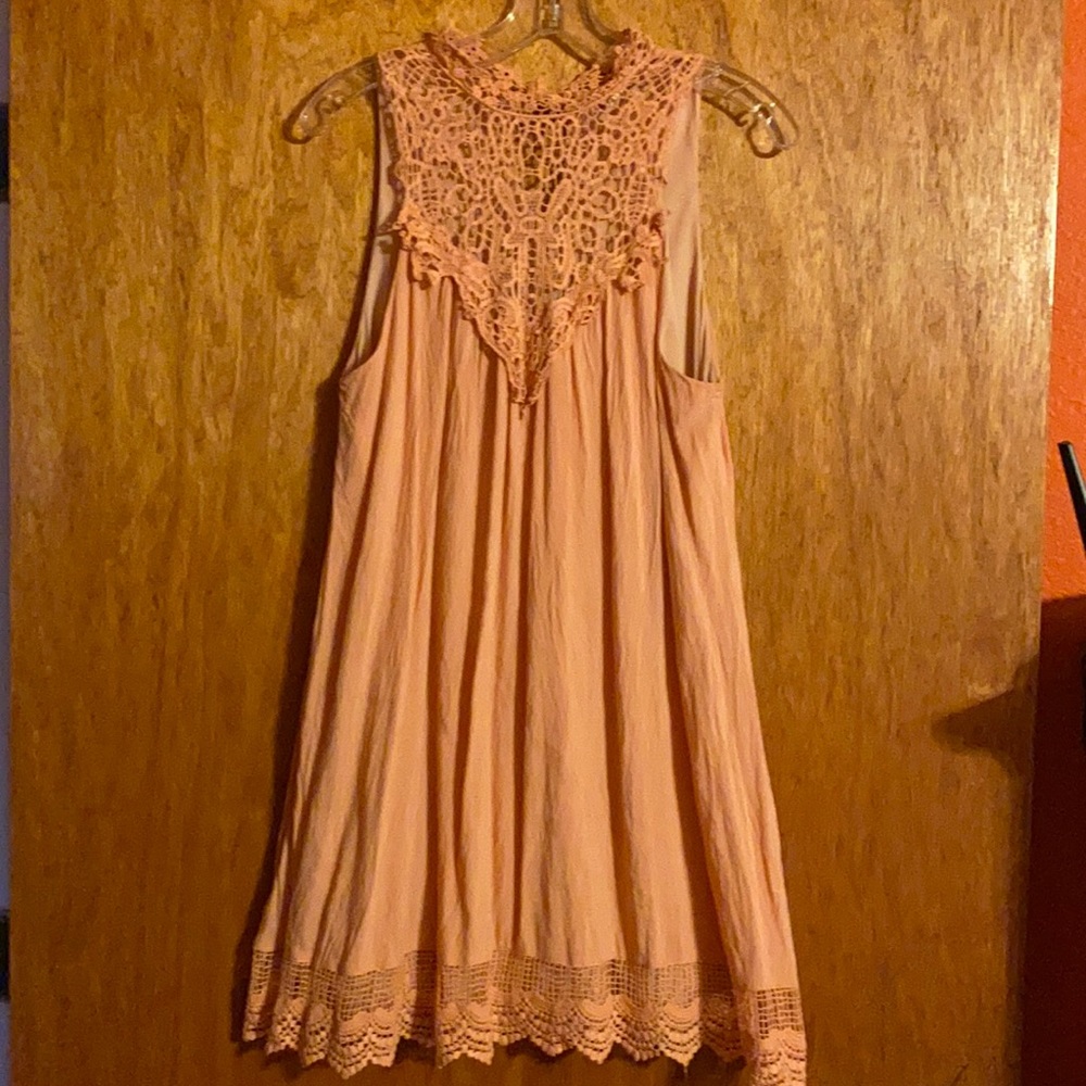 Sleeveless dress